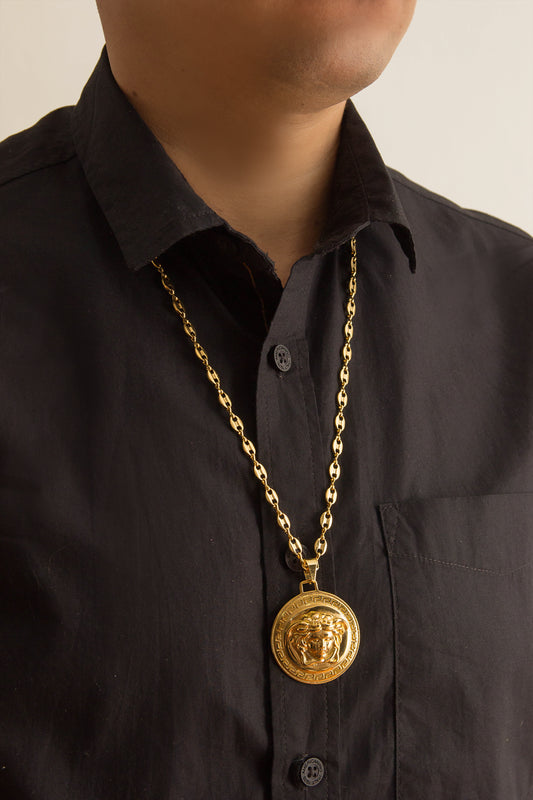 Dije Versace